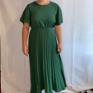 Milumia Belted Pleated Flounce Sleeve Long Dress